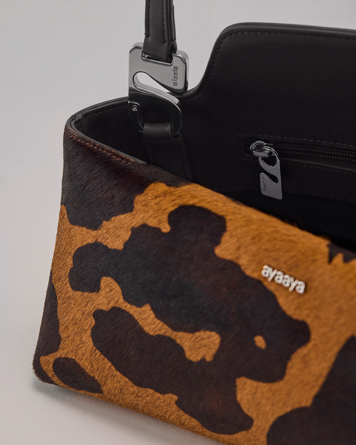 The Heirbloom Leather: Moo